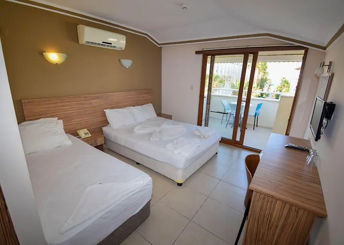 Astoria Life מלון 3*