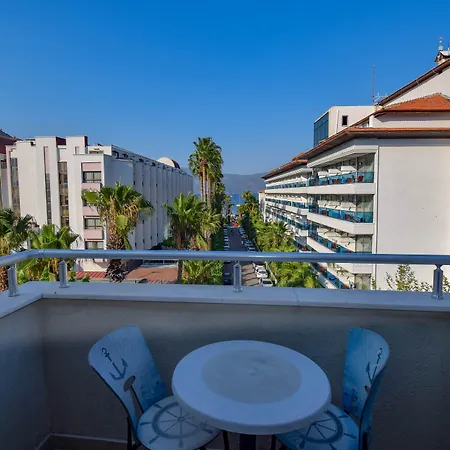Astoria Life Hotel 3*