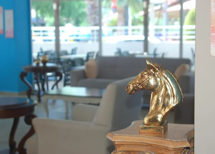 Astoria Life Hotel 3*