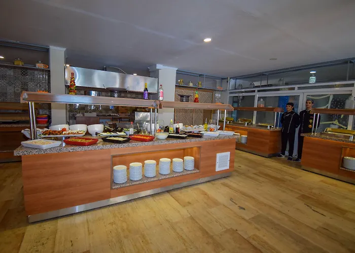 Astoria Life Hotel 3*