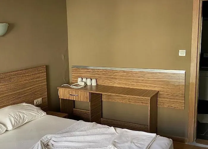 Hotell Astoria Life 3*