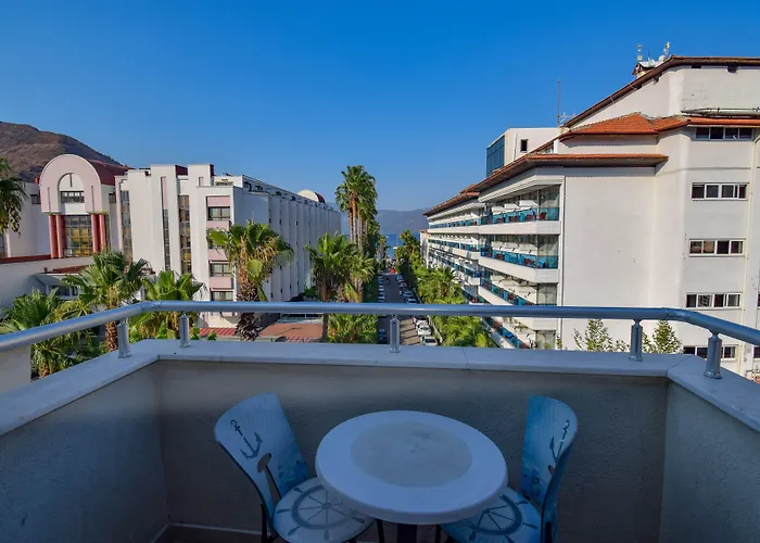 Astoria Life Hotel 3*